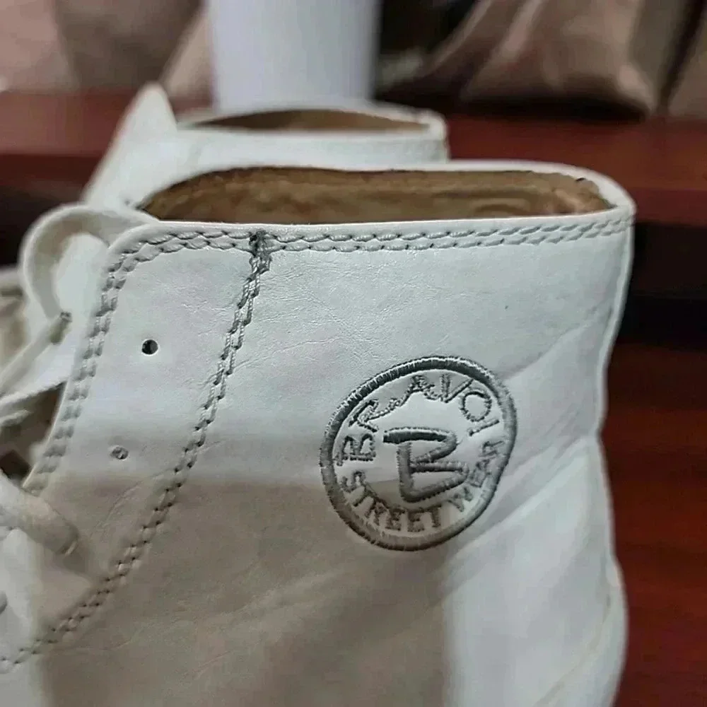 BRAVO Street Wear Mens Leather Sneakers.  Size 10